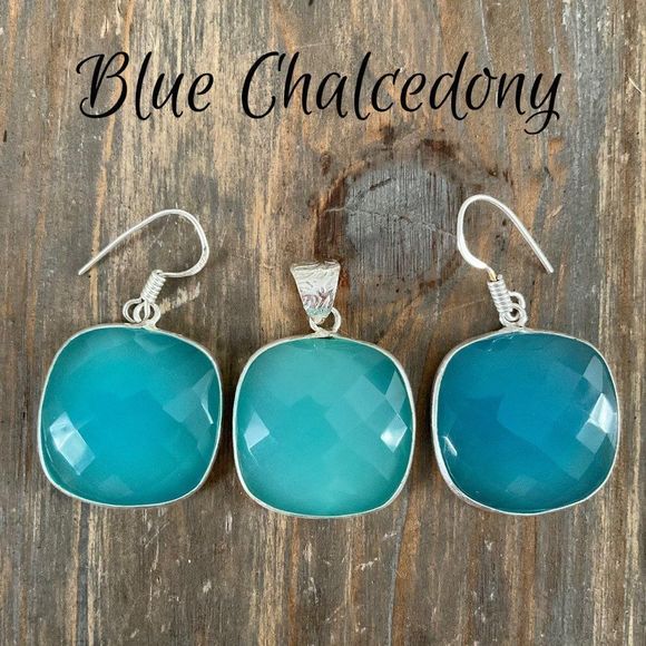 Blue Chalcedony Silver Pendant Earrings Set - Picture 1 of 4